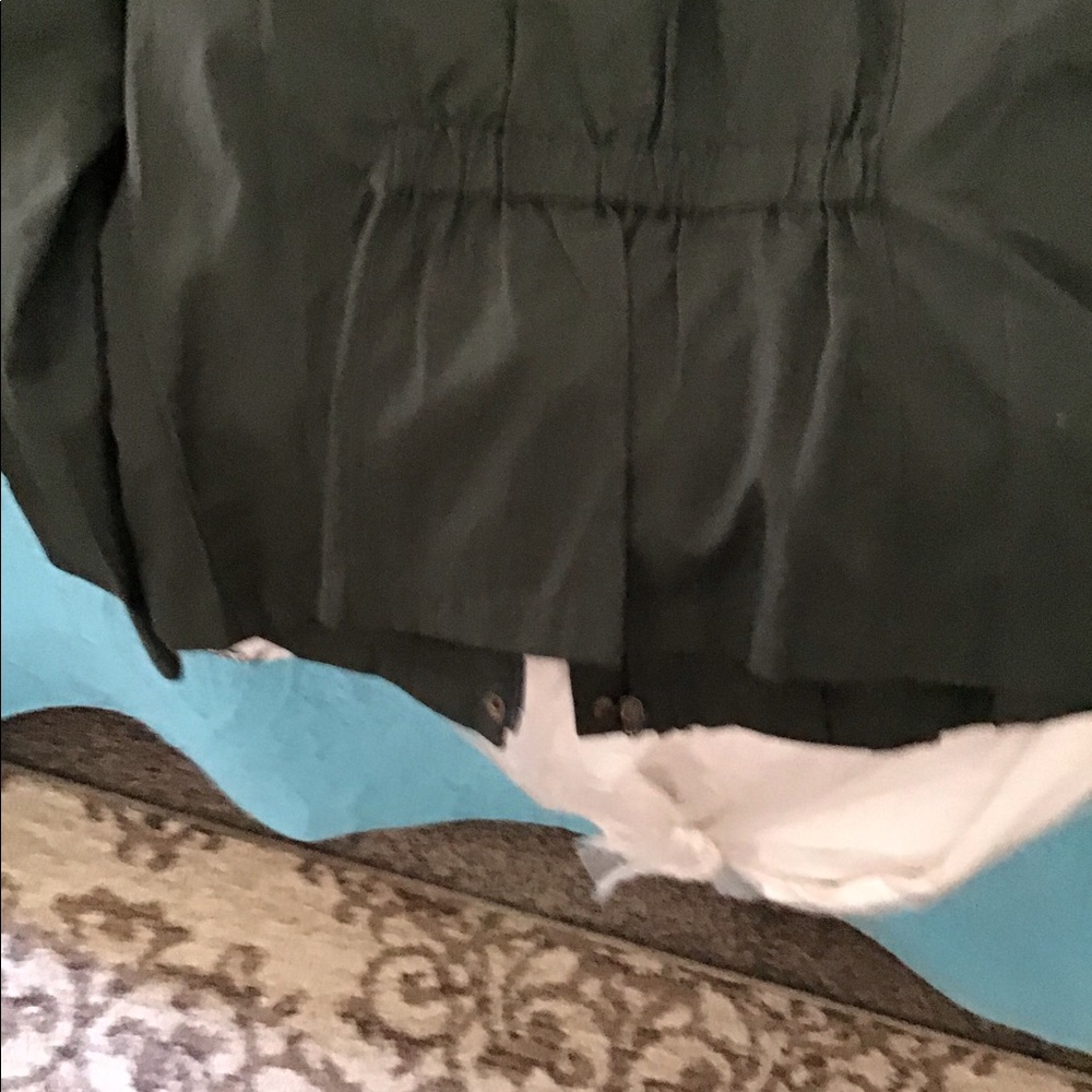 Jackets - Picture 3 of 12